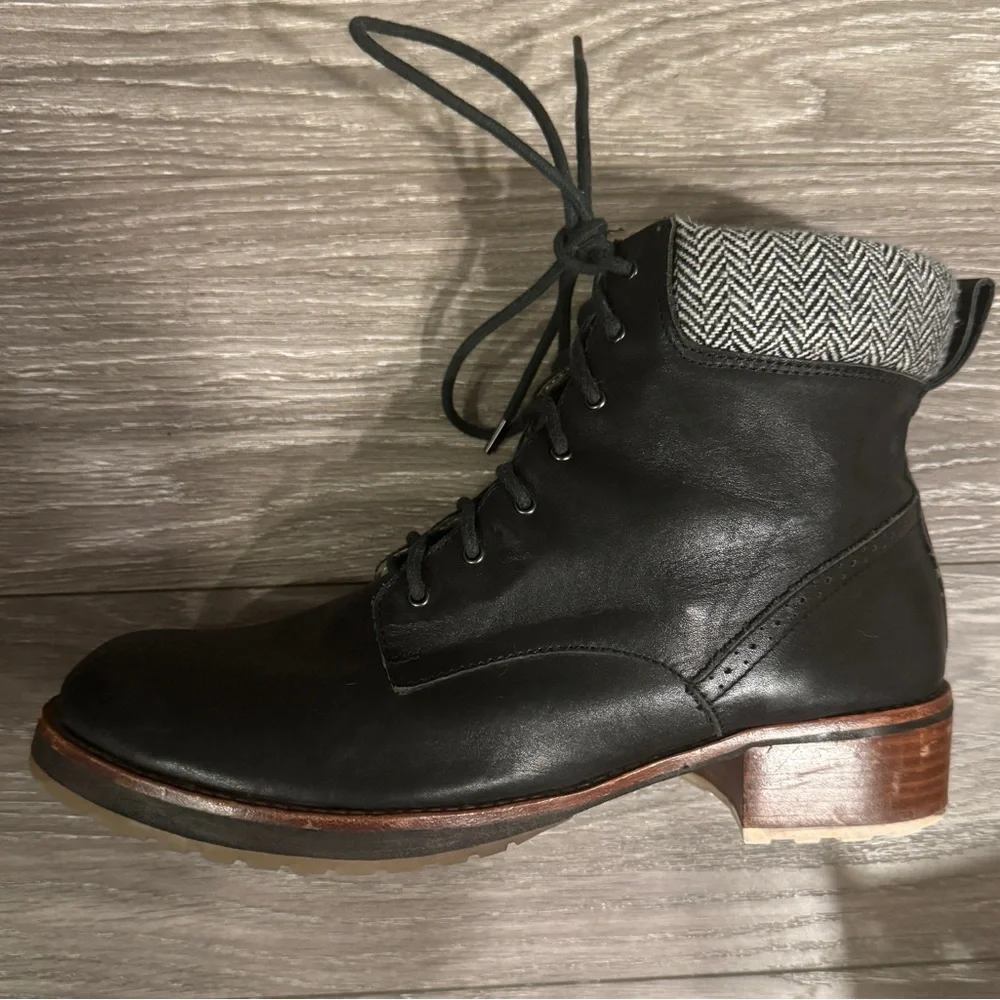 MATT BERNSON Black Leather Lace-Up Boots Herringbone Cuffs Lug Sole Size 10 EUC - Picture 7 of 10